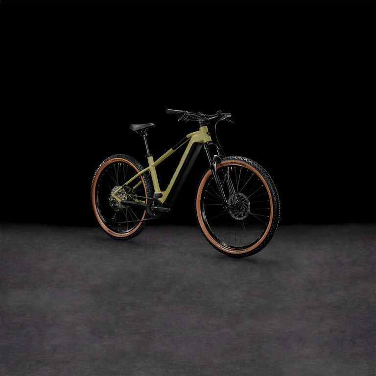 cube-reaction-hybrid-race-750-olive-n-green-2023-6-